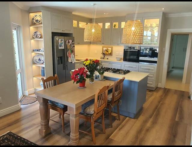 3 BEDROOM APARTMENT FOR SALE IN LA LUCIA RIDGE